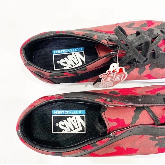 Vans Ultracush Racing Red Camo Sneaker - Picture 6 of 8